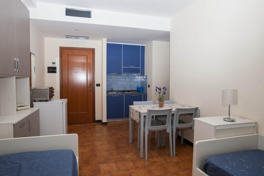 Residence Rta Villa Marina Imperia Exteriér fotografie